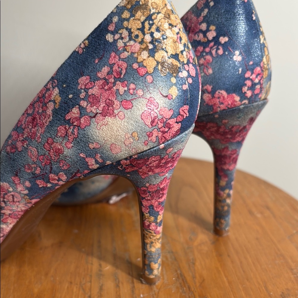 Jessica Simpson Blue and Pink Floral Heels - Picture 8 of 14